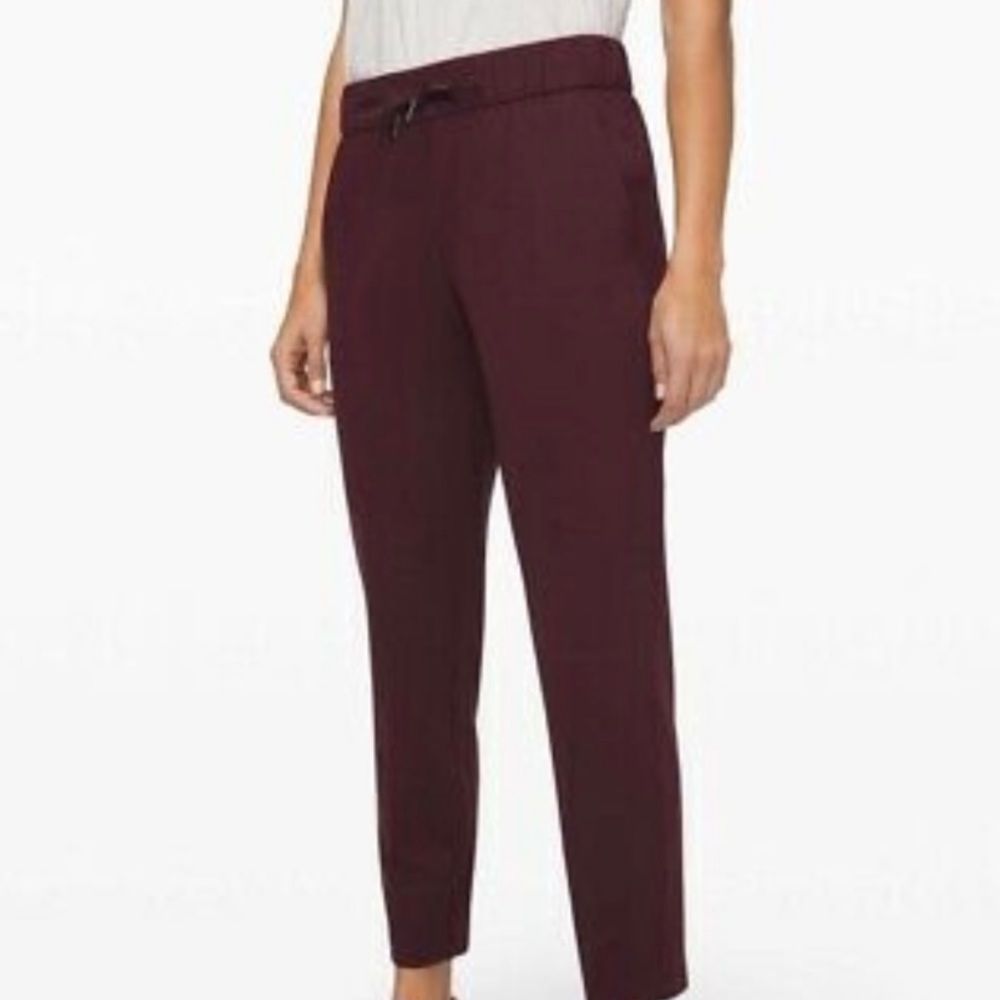 Lululemon on the fly pant
